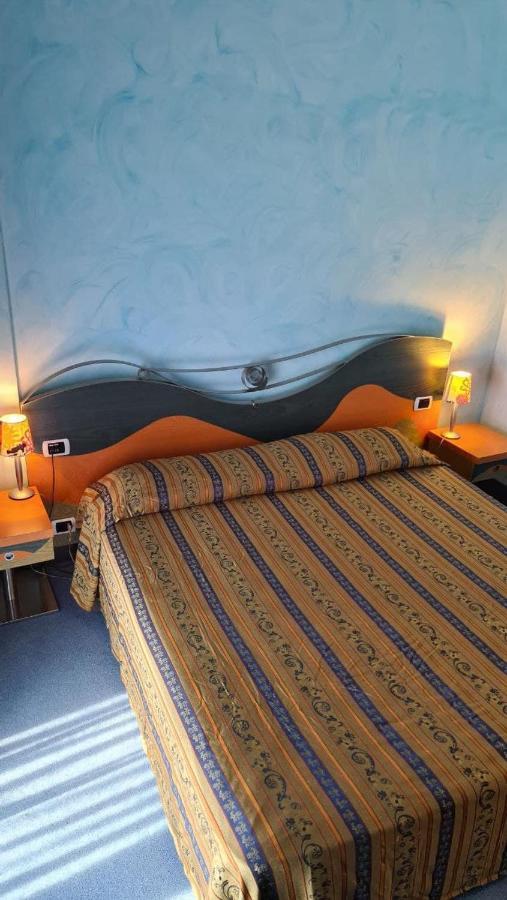 Hotel Del Sole Margherita Di Savoia Εξωτερικό φωτογραφία